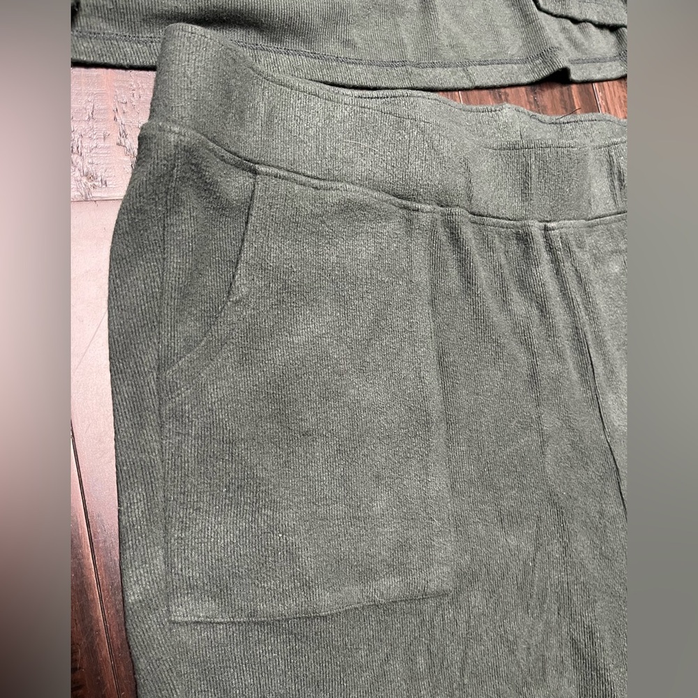 mododoc hunter green jogger set - Picture 4 of 9